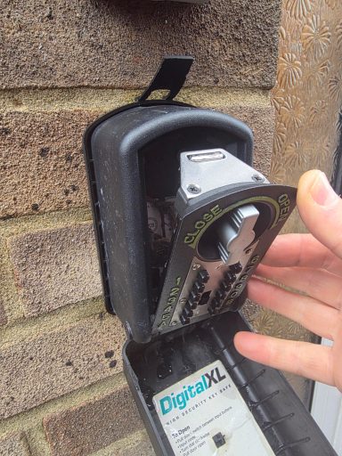 Key safe Professionally decoded for our customer in Worthing